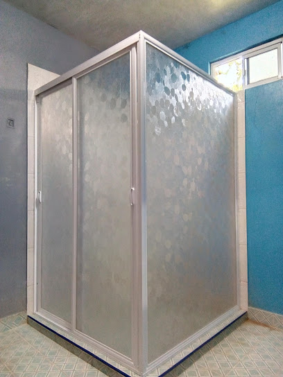 Negocio Aluglasse Canceleria De Aluminio Y Herrería En General