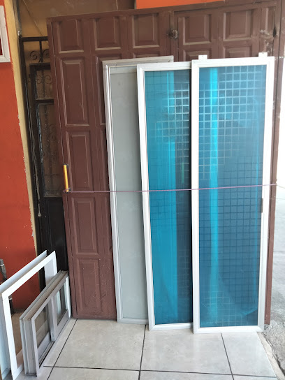 Aluminio, Cristal, Herrería Y Más ....Diseño Creativo