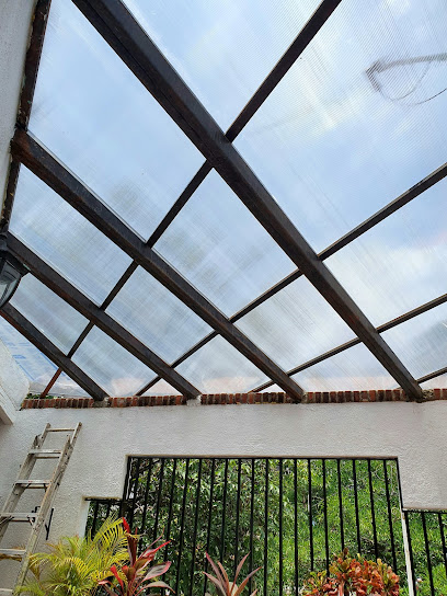 Negocio Aluminios Y Cristales La Nueva Alianza