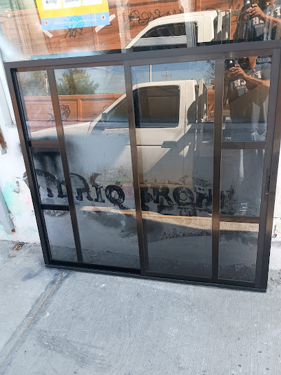 Aluminios Y Vidrios Sa