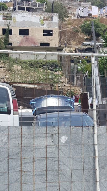 Auto Goliat