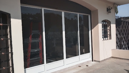 Negocio Diseños Luna Vidrio Y Aluminio