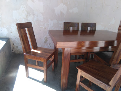 Negocio Taller De Carpintería En Madera, Aluminio (Vidrios Y Canceleria) Y Herrería.