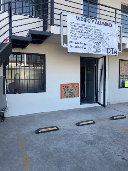 Vidriera D.t.a Canceleria De Alumnio Y Crital