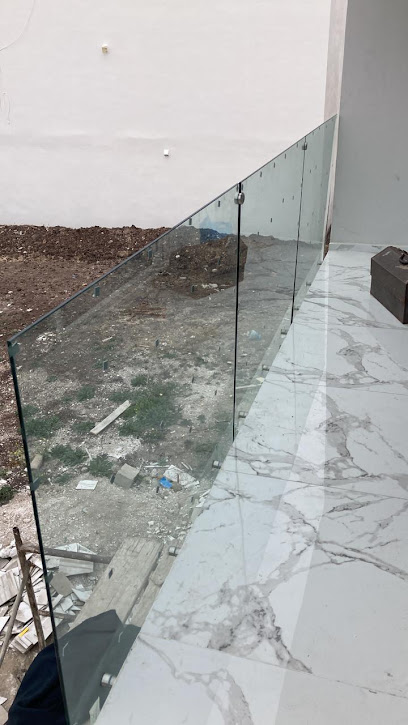 Vidriera La Mision Glass Shop