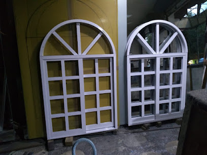 Negocio Vidriería Valle De Los Reyes