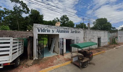 Vidrio Y Aluminio Jardines