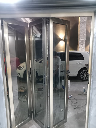Vidrio Y Aluminio Maxilumglaas