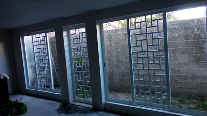 Negocio Vidrio Y Aluminio Shells