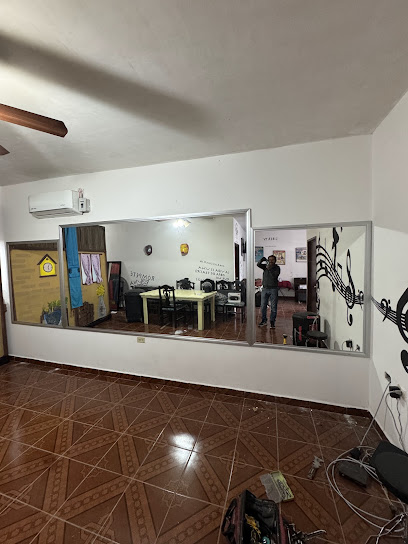 Vidrios Y Aluminio Pesina