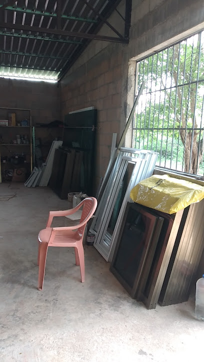 Vidrios Y Aluminios Dios Proveera