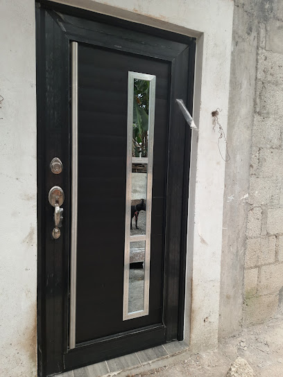 Negocio Vidrios Y Aluminios El Cercho