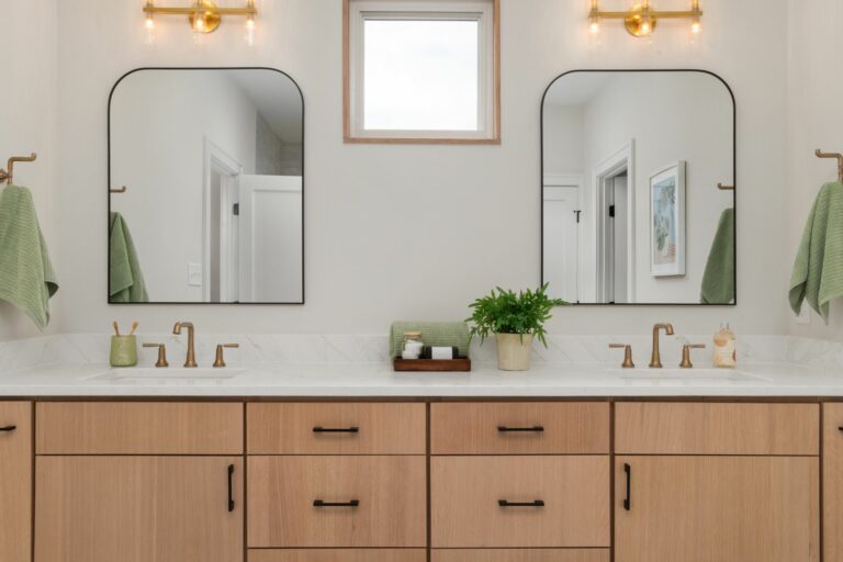 Cómo elegir el espejo perfecto para tu baño